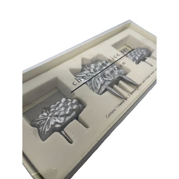 Pier 1 Cheese Service Set Aluminum New serving NWT party Charcuterie NOS grape - Picture 1 of 3